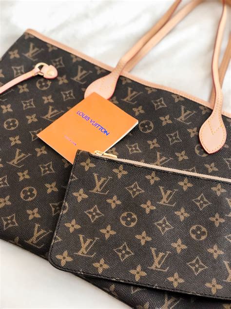 buying a fake louis vuitton while on vacation|More.